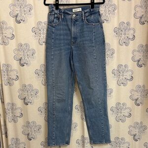 Abercrombie Curve-Love High Rise 90s Straight Leg Jeans